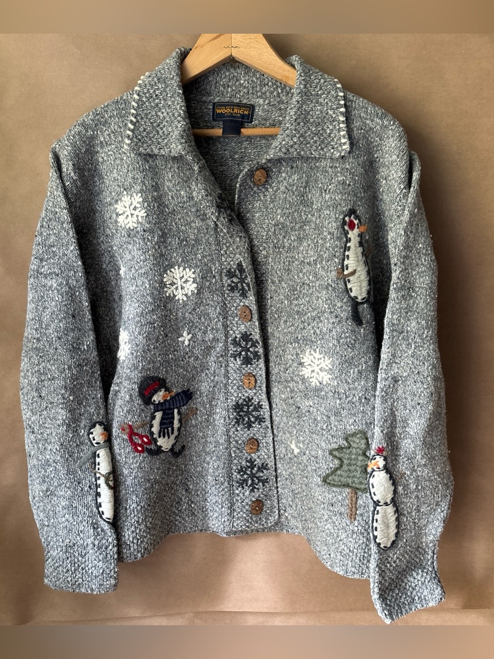 VTG Woolrich Merino Wool Blend Penguins Snowflakes Winter Sweater Large
